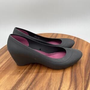 Crocs Lina Pumps Womens Size 9 Matte Black Dual Comfort Slip On Wedge Shoes